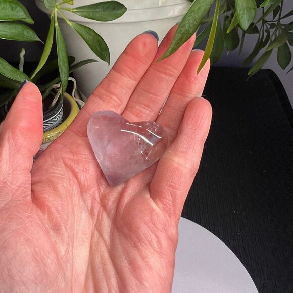 Amethyst Crystal‎ Heart Carving (10) - Picture 2 of 10